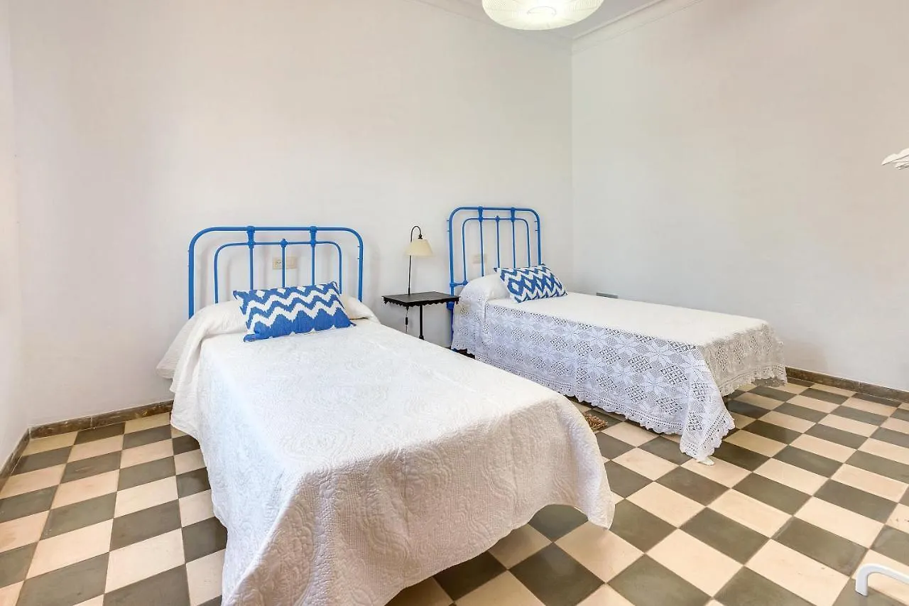 Villa Palma, Establiments Πάλμα ντε Μαγιόρκα